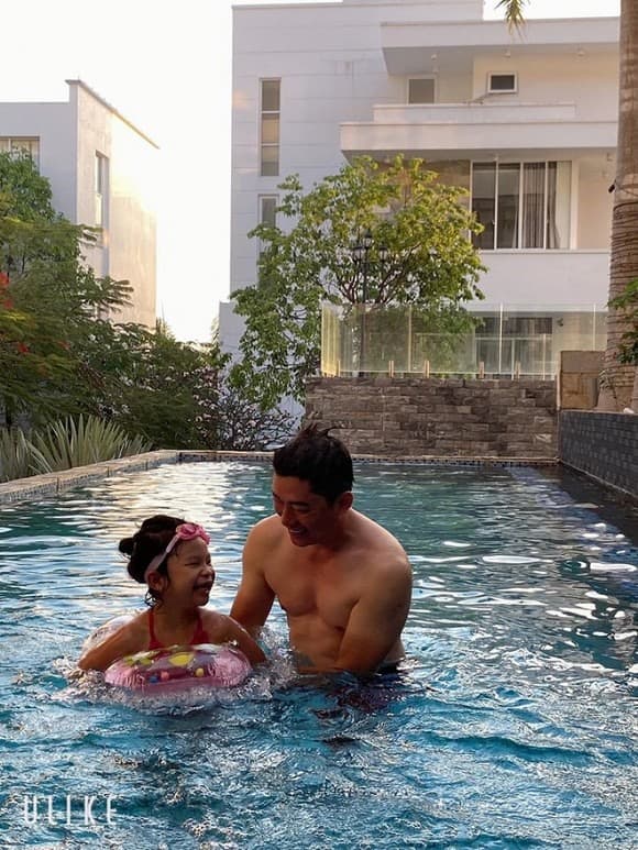 Cuộc sống hôn nhân của diễn viên Kinh Quốc và vợ đại gia: Tính cách khác biệt, hay cãi nhau nhưng rất hạnh phúc-12