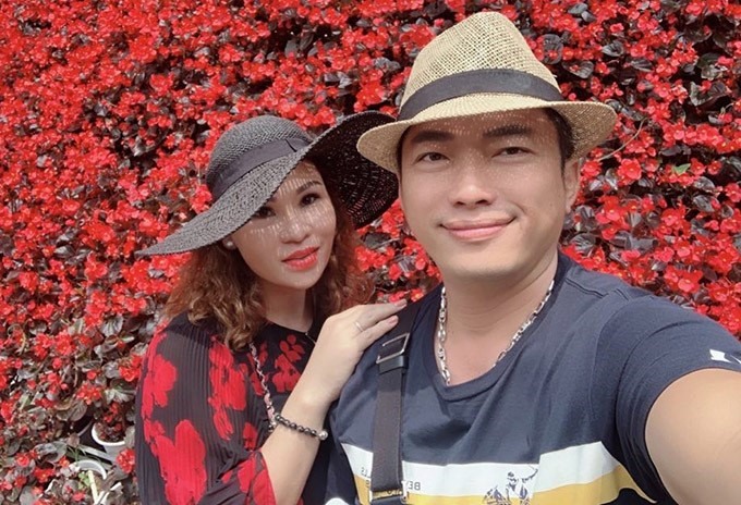 Vợ đại gia bất động sản của diễn viên Kinh Quốc vừa bị bắt giàu có cỡ nào?-5