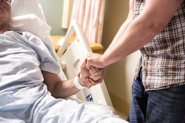 BS tiết lộ: Ung thư phổi giai đoạn cuối vẫn có thể sống thêm 10 năm nhờ 2 giải pháp mới-2