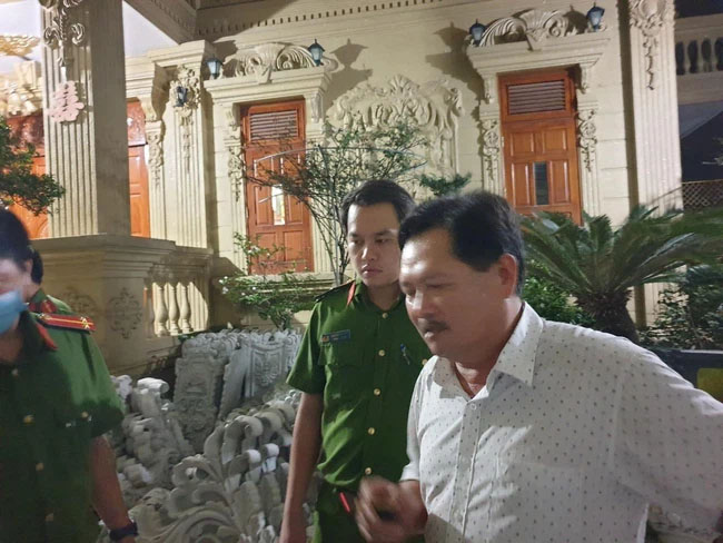 Nữ đại gia Vũng Tàu - vợ diễn viên nổi tiếng vừa bị bắt liên quan thế nào đến ông chủ biệt thự dát vàng Thiện soi?-2