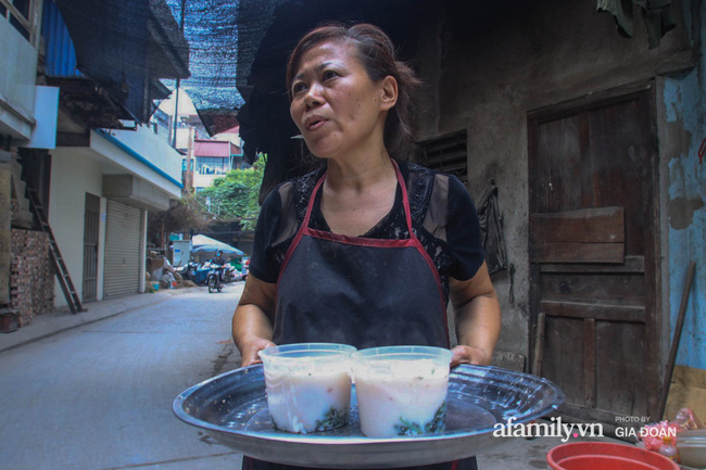 NÓNG: Kiểm tra quán cháo ở Hà Nội bị tố bán hàng kèm cả họ nhà giòi, lãnh đạo phường chỉ ra điểm bất thường của miếng sườn gây xôn xao MXH-3