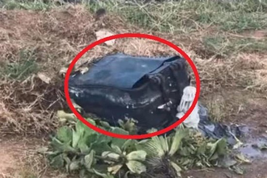 Công nhân vệ sinh kinh hãi khi đào được vali chứa đầy bộ phận cơ thể người, hé mở tội ác còn rùng rợn hơn tưởng tượng đằng sau