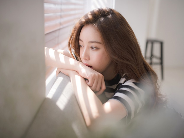 Chị dâu tương lai đòi đứng tên căn nhà bố mẹ tôi mua cho anh trai, ông bà không chịu thì chị lấy ra 2 cuốn sổ hồng khiến cả nhà tôi sốc nặng-1