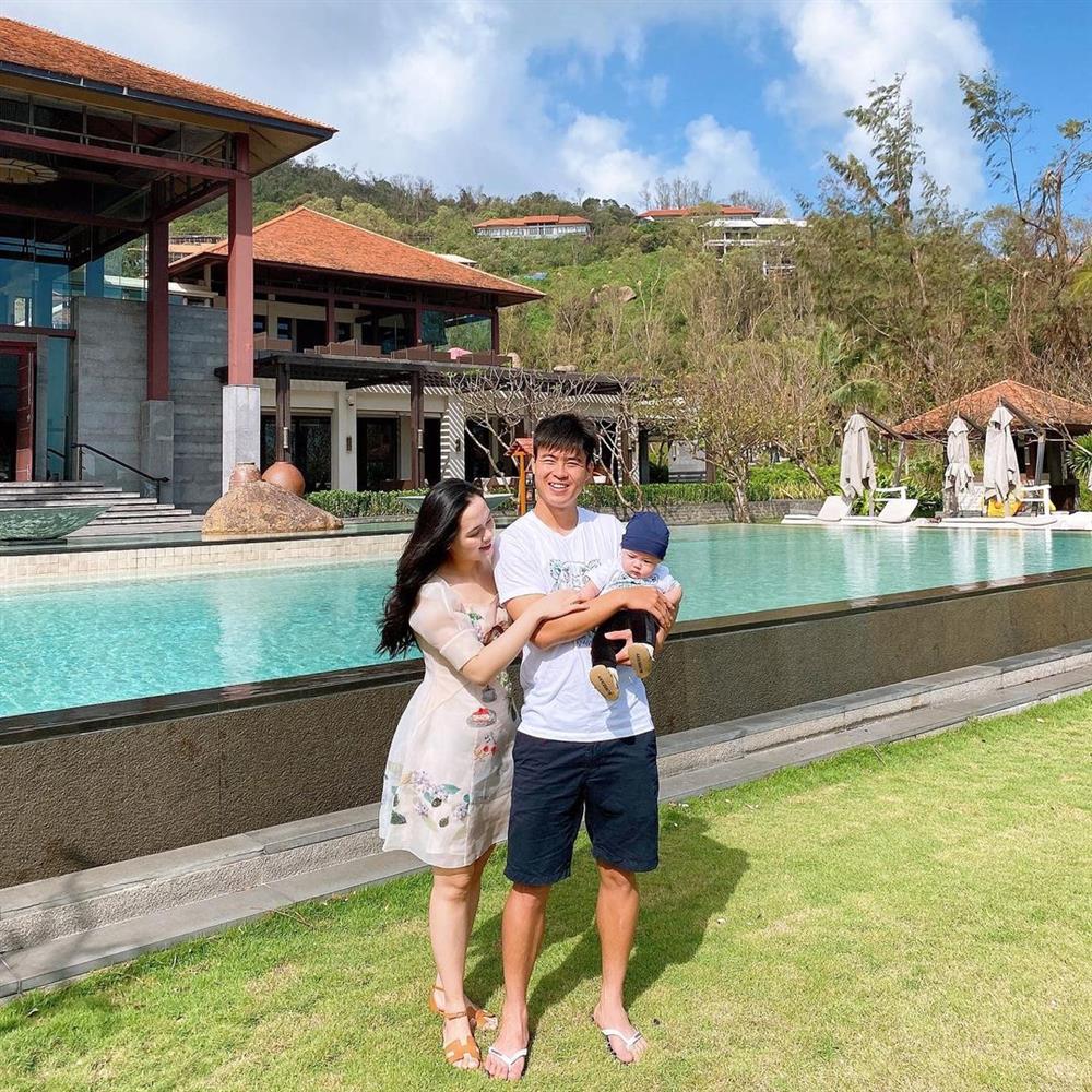 Khi rich kid lên chức phụ huynh, độ giàu sang thể hiện ngay từ khoản sắm đồ hiệu cho con-24