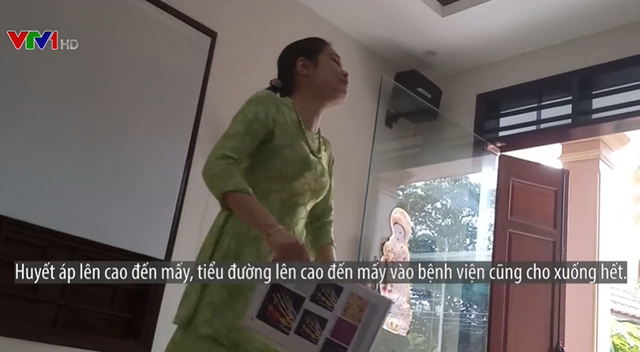 Thần y chữa bách bệnh bằng máy kẹp cả thế giới mới có một cái-3