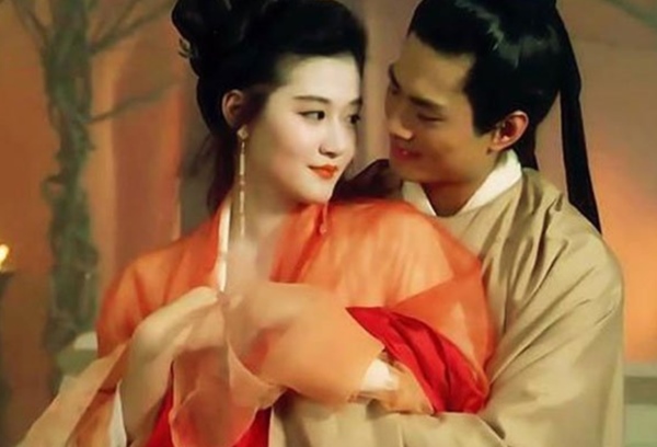 Cuộc đời bi thảm của nữ hoàng phim cấp 3 Hoa ngữ: Mẹ ruột ép đóng phim người lớn, yêu cha nuôi và cái kết thảm ở tuổi 29-5