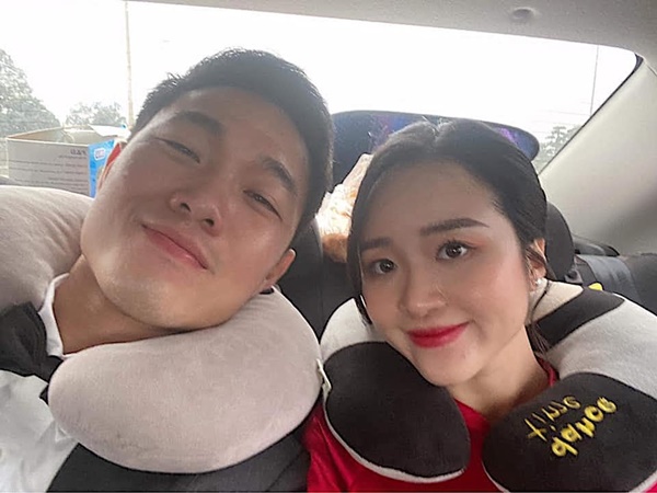 Xuân Trường cười hạnh phúc bên vợ sắp cưới-1