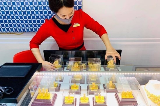 Giá vàng hôm nay 10/4: Giảm nhẹ sau đợt tăng mạnh