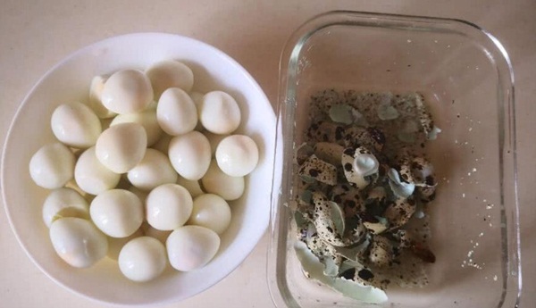 Luộc trứng tuy đơn giản nhưng nếu làm theo mẹo này thì trứng vừa thơm mềm, ngọt miệng lại dễ bóc, không bị dính-5