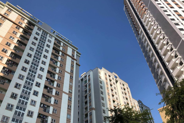 Hàng loạt nhà phố cổ Hà Nội treo biển cho thuê, bán nhà-12