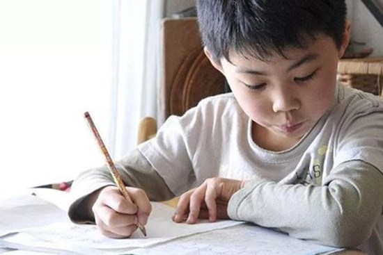 Đừng cuống cuồng bắt con học chữ, cô giáo Hà Nội cho biết đây mới là những điều trẻ cần học trước khi bước vào lớp 1