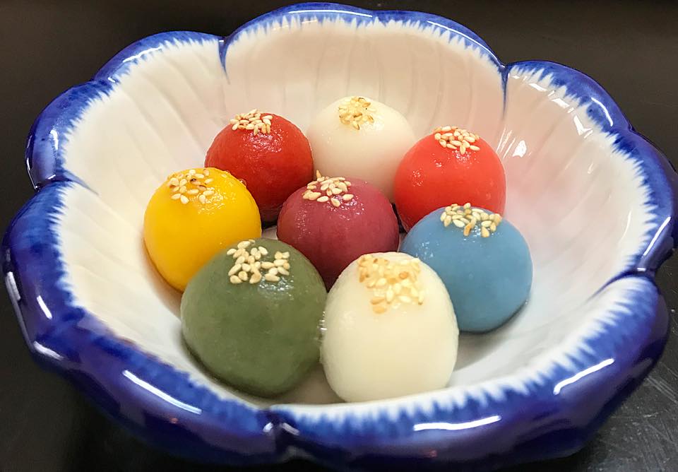 Chị em học ngay cách làm bánh trôi bánh chay Tết Hàn Thực này, không những ngon mà còn đẹp miễn chê, hơn đứt ngoài hàng-17