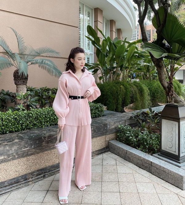 Rich kid Trinh Hoàng mua cả lố túi Chanel như gom hàng trăm rưỡi, trăm bảy trên mạng-2