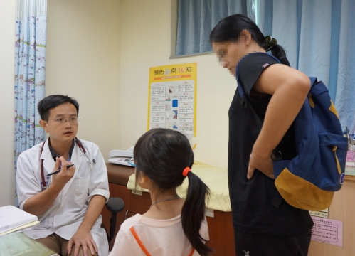 Bé gái 9 tuổi có kinh nguyệt, bố mẹ phát hiện thì đã quá muộn, 7 nguyên nhân này cần đặc biệt lưu ý-1