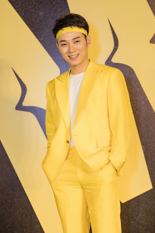 Trúc Nhân tố bị cơ trưởng hàng không lớn tiếng khinh bỉ giữa nơi công cộng, dàn sao Vbiz truy lùng bằng được-4