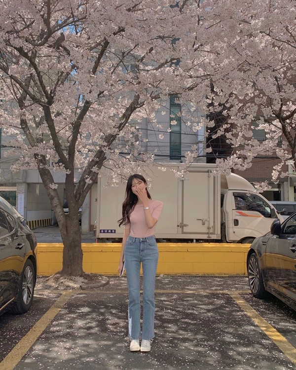 Học nàng blogger Hàn cách diện jeans đỉnh của chóp”: Vừa hack dáng vừa thanh lịch để đến sở làm-3