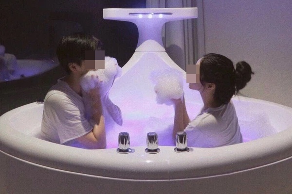 Khuôn mặt của phụ nữ xuất hiện 4 điểm xấu xí này, chứng tỏ tử cung có vấn đề-6