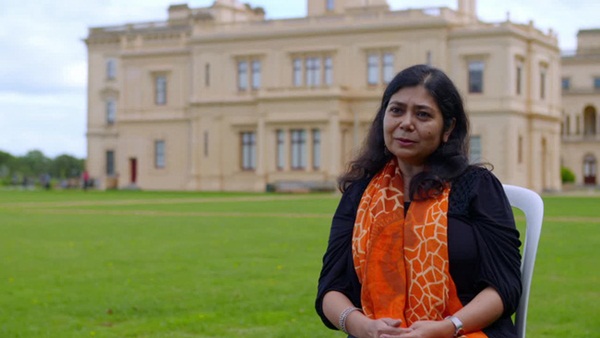 Nữ hoàng Anh và mối tình kỳ lạ với nam sủng kém 44 tuổi bị coi là bê bối bậc nhất lịch sử Hoàng gia-8