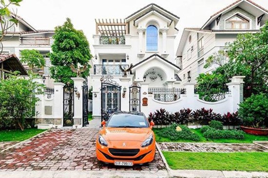 Danh tính và sự giàu có khủng khiếp của người chi 7,5 tỷ mời Quách Thái Công làm nội thất