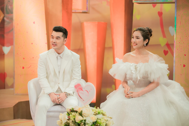 Vợ Ưng Hoàng Phúc: Tôi tự hỏi chẳng lẽ cuộc đời tôi lấy chồng mà tàn phế như thế này sao?-1