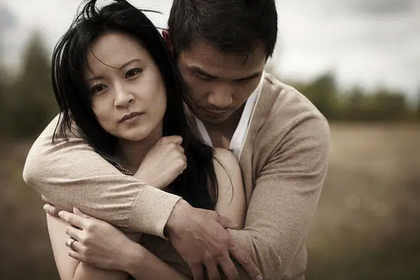 Biết bí mật cơ thể của vợ nhưng tôi như kẻ nghiện, chẳng làm sao ghét bỏ được-1