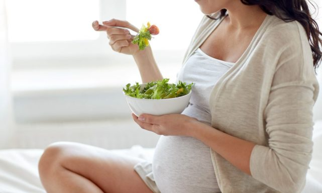 Bé sơ sinh 2 ngày tuổi bị viêm màng não, thủ phạm do mẹ thích ăn món rau này khi mang thai-1