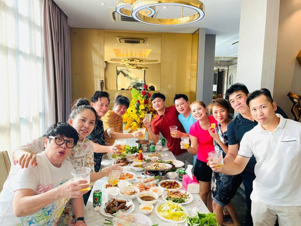 Thanh Thảo mừng tân gia nhà mới, hé lộ không gian giàu có của căn hộ view triệu đô-4