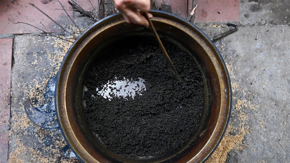 Nữ thiếu tá về hưu nuôi giun quế thu gần 6 tỷ mỗi năm-8