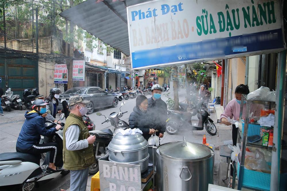 Hàng bánh bao chảnh: Ngày chỉ làm đúng 200 chiếc, ai không chờ được cứ về-1