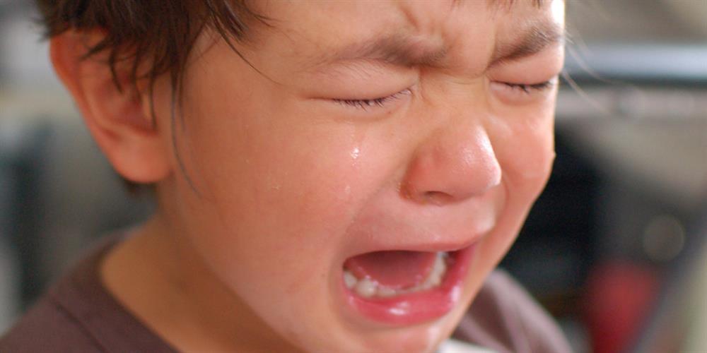 Sự khác biệt lớn giữa trẻ hay khóc và trẻ kìm nén không khóc bao giờ, nghe xong cha mẹ sẽ muốn ngừng ngay việc trách trẻ-3
