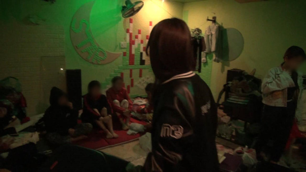 Lời kể hãi hùng của các thiếu nữ bị đánh đập, chích điện ép tiếp khách, bán dâm trong quán karaoke-1