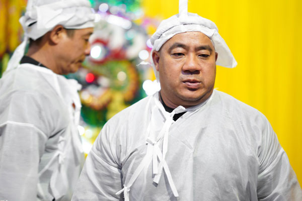 Hiếu Hiền nghẹn ngào: Tôi đành nghe bác sĩ, đưa ba về rồi rút ống thở-4