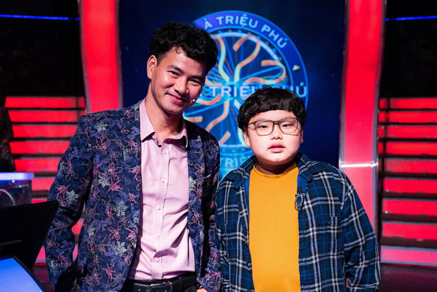 Đóng giả phóng viên VTV, Bi Béo nhà Xuân Bắc khiến bố đứng hình trước loạt câu hỏi khó nhằn-1