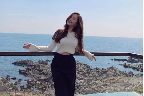 Vừa bị soi loạt bằng chứng hẹn hò Park Seo Joon, Park Min Young tiếp tục gây xôn xao vì hành động này