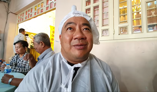 Hiếu Hiền nghẹn ngào: Tôi đành nghe bác sĩ, đưa ba về rồi rút ống thở-1