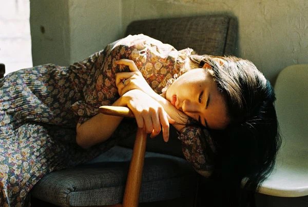 Tê tay tuy là chuyện thường nhưng hãy cẩn thận, nó cũng là dấu hiệu cảnh báo sớm của 5 loại bệnh chết người sau-2