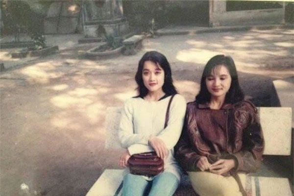 Kín như bưng về đời tư nhưng hình ảnh hiếm hoi của ông xã Vân Dung khiến ai nấy bất ngờ-4