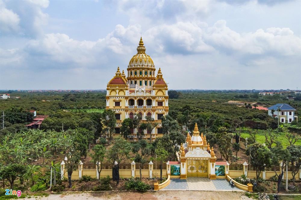 Bên trong tòa lâu đài màu vàng tự thiết kế của ông chủ lò gạch-2