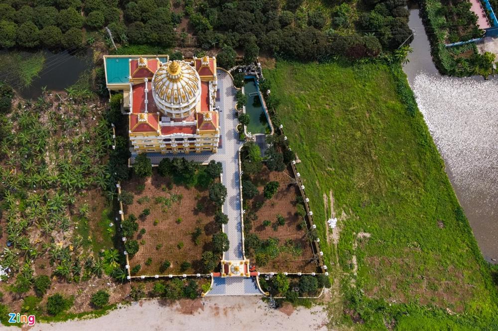 Bên trong tòa lâu đài màu vàng tự thiết kế của ông chủ lò gạch-3