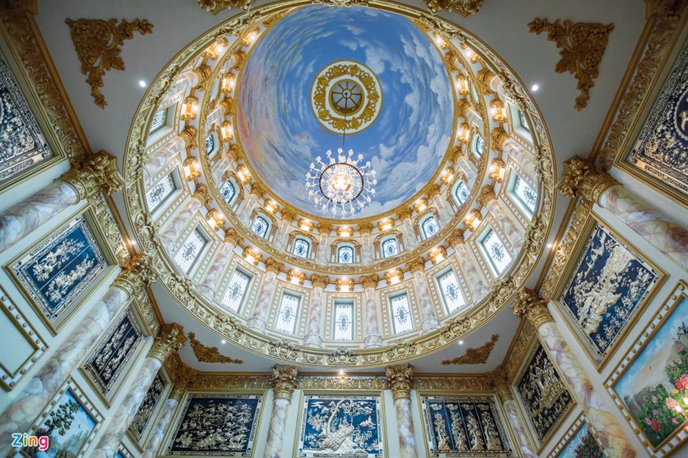 Bên trong tòa lâu đài màu vàng tự thiết kế của ông chủ lò gạch-12