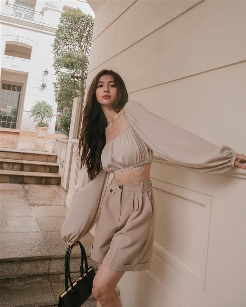 Hội sành điệu toàn mix quần shorts với 5 kiểu áo này để có outfit đẹp hết chỗ chê-10