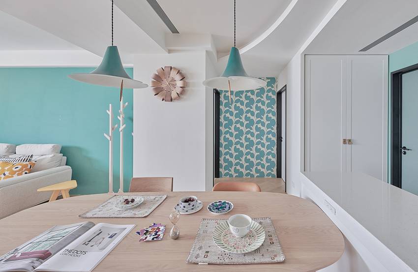 Ngôi nhà 35m2 có trần nhà hình vòng cung, thiết kế độc đáo khiến ai cũng phải trầm trồ-9