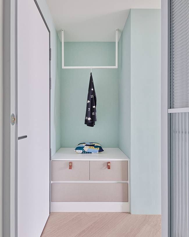 Ngôi nhà 35m2 có trần nhà hình vòng cung, thiết kế độc đáo khiến ai cũng phải trầm trồ-10