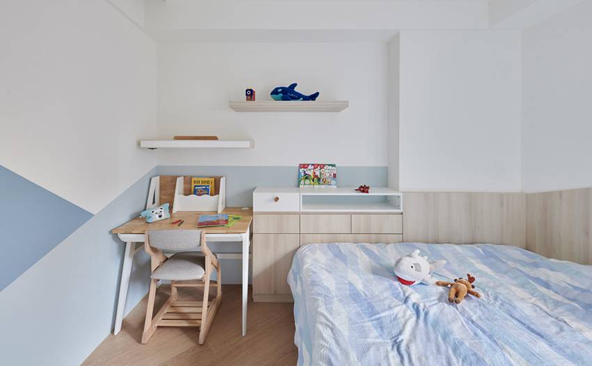 Ngôi nhà 35m2 có trần nhà hình vòng cung, thiết kế độc đáo khiến ai cũng phải trầm trồ-13