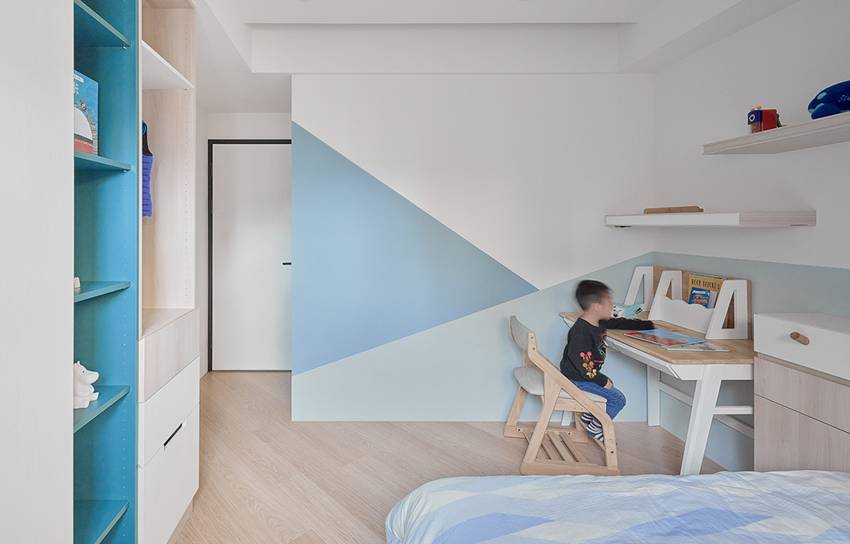 Ngôi nhà 35m2 có trần nhà hình vòng cung, thiết kế độc đáo khiến ai cũng phải trầm trồ-14