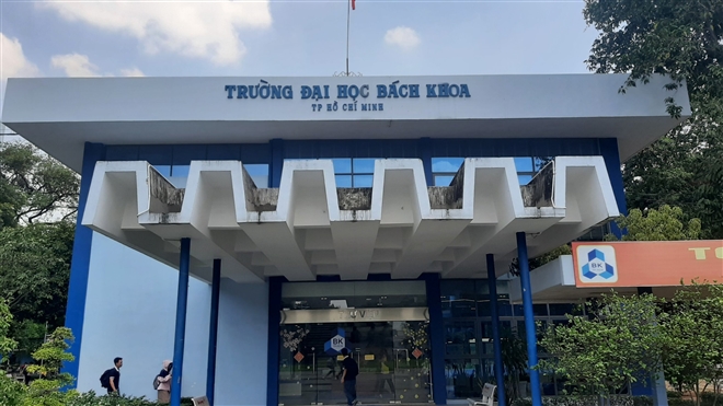 Học phí đại học tăng sốc: Cần đảm bảo cơ chế cho người nghèo, người khuyết tật-1