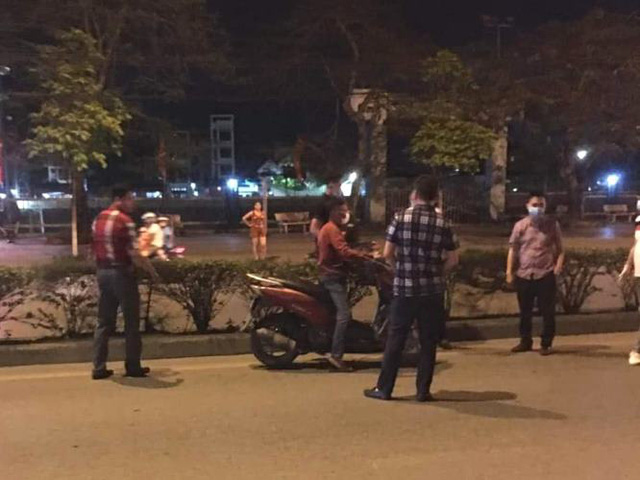 Đã xác định được danh tính người đàn ông đi xe máy đâm vào 2 mẹ con làm bé gái gần 1 tuổi tử vong-1