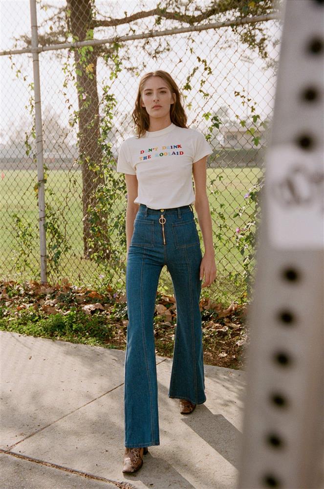 Kiểu quần jeans hack dáng cực đỉnh, vừa dài chân vừa tôn vòng 3 đỉnh của chóp đó các chị em-10