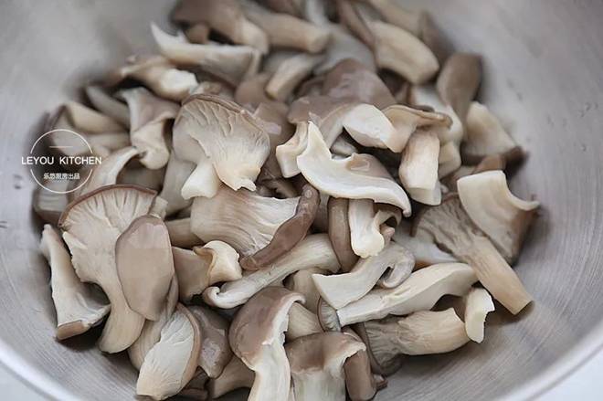 Nấm trộn mới là món ăn siêu gây nghiện, ngon không thua kém gì thịt lại không sợ tăng cân-3