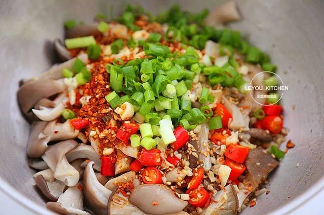 Nấm trộn mới là món ăn siêu gây nghiện, ngon không thua kém gì thịt lại không sợ tăng cân-5